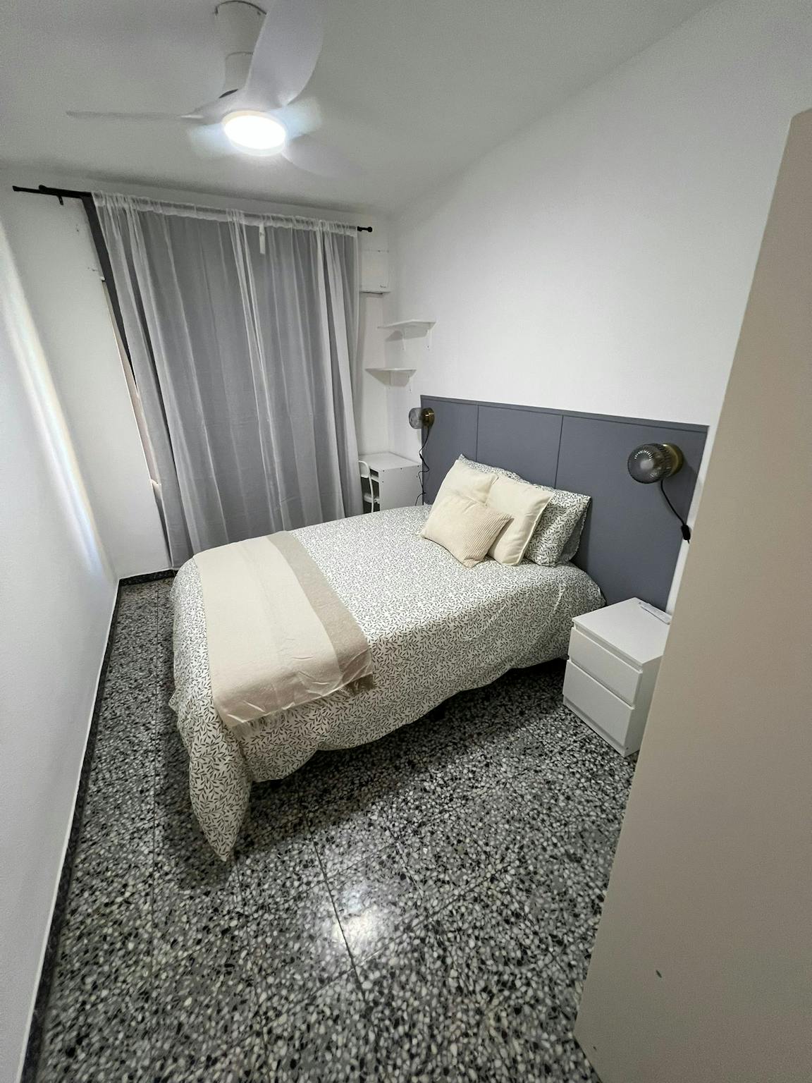 Calle Alberola, Alicante (Alacant) preview