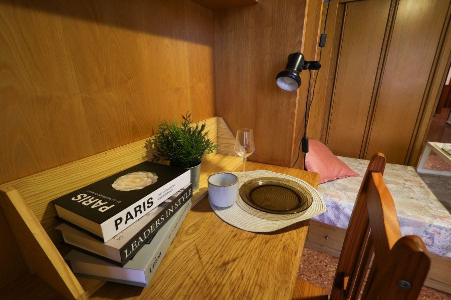 Carrer d'Alfauir, Valencia preview