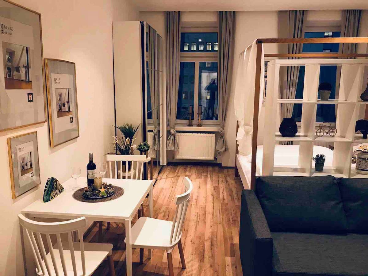 Kempelengasse, Vienna preview