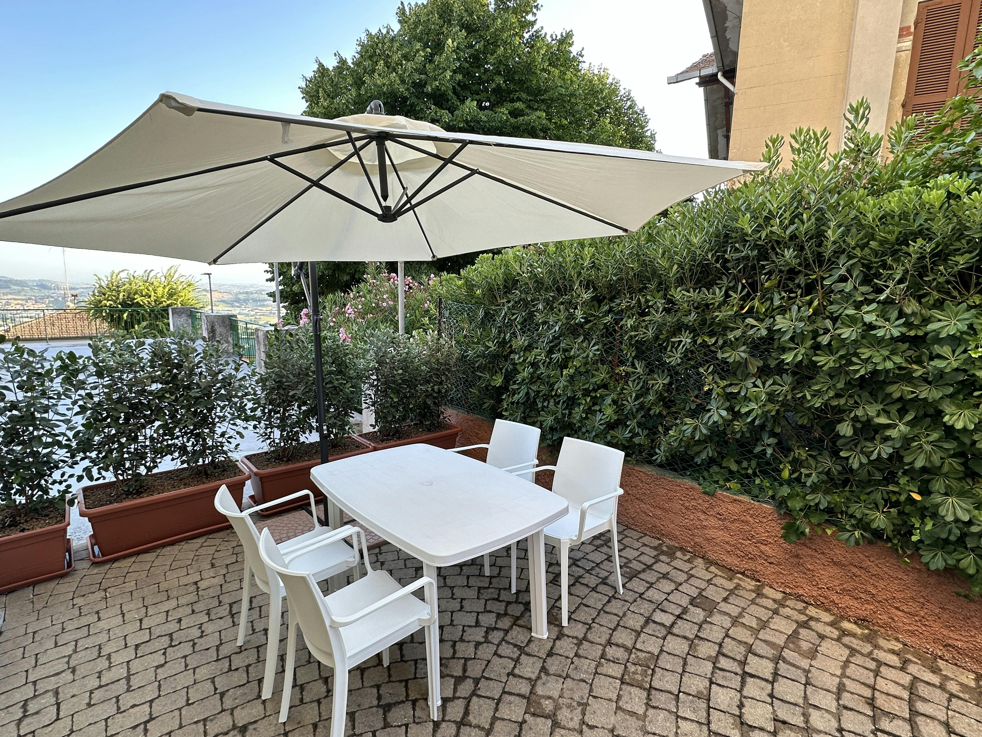 Wohnung zu mieten für 1.300 € pro Monat in Camerano, Viale Ceci