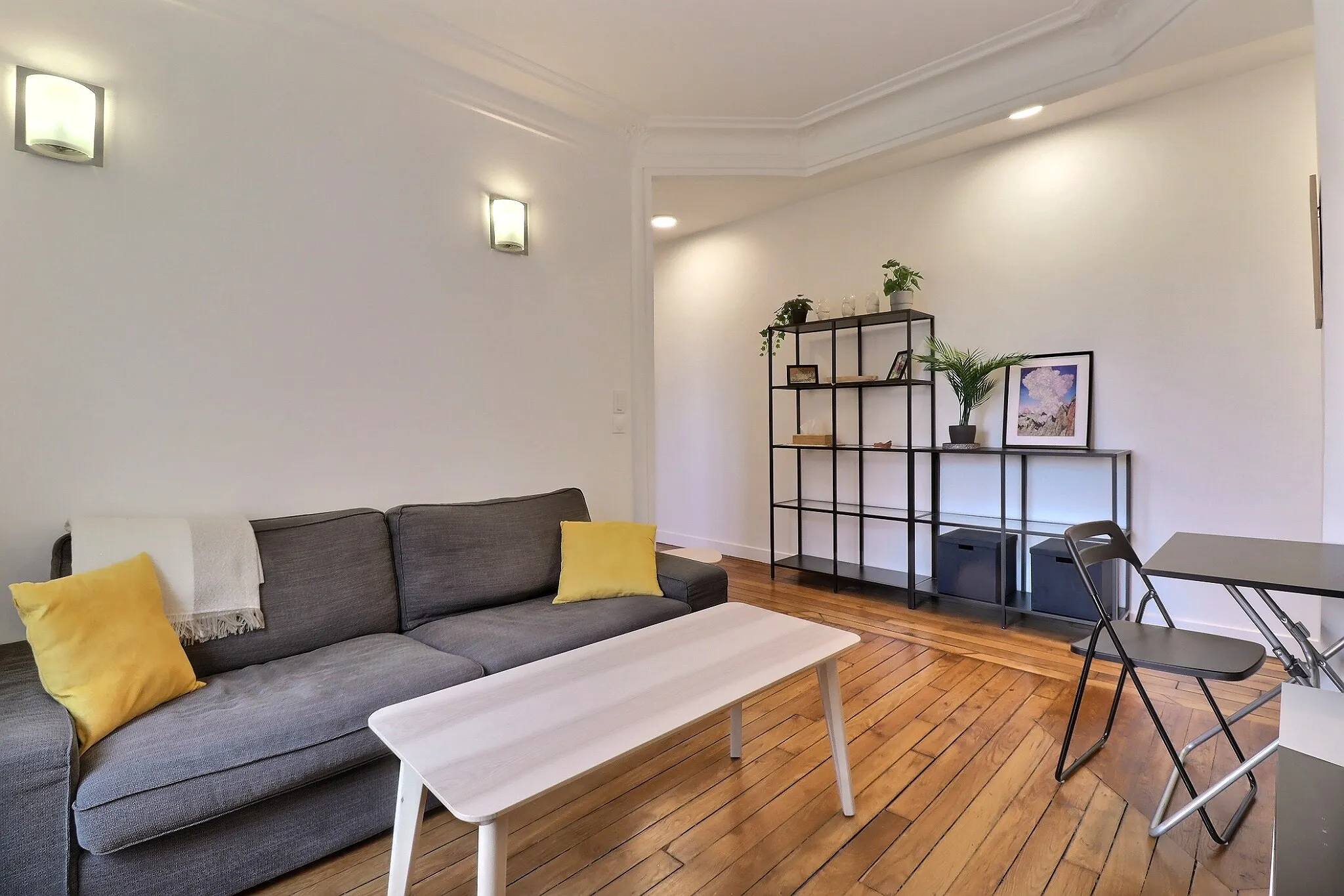 1-Bedroom Apartment in Rue de Chabrol, Paris (1663092) ROOM 1