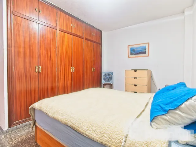 Private room in Carrer Mariano de Cavia, Valencia (1663100) room image 2