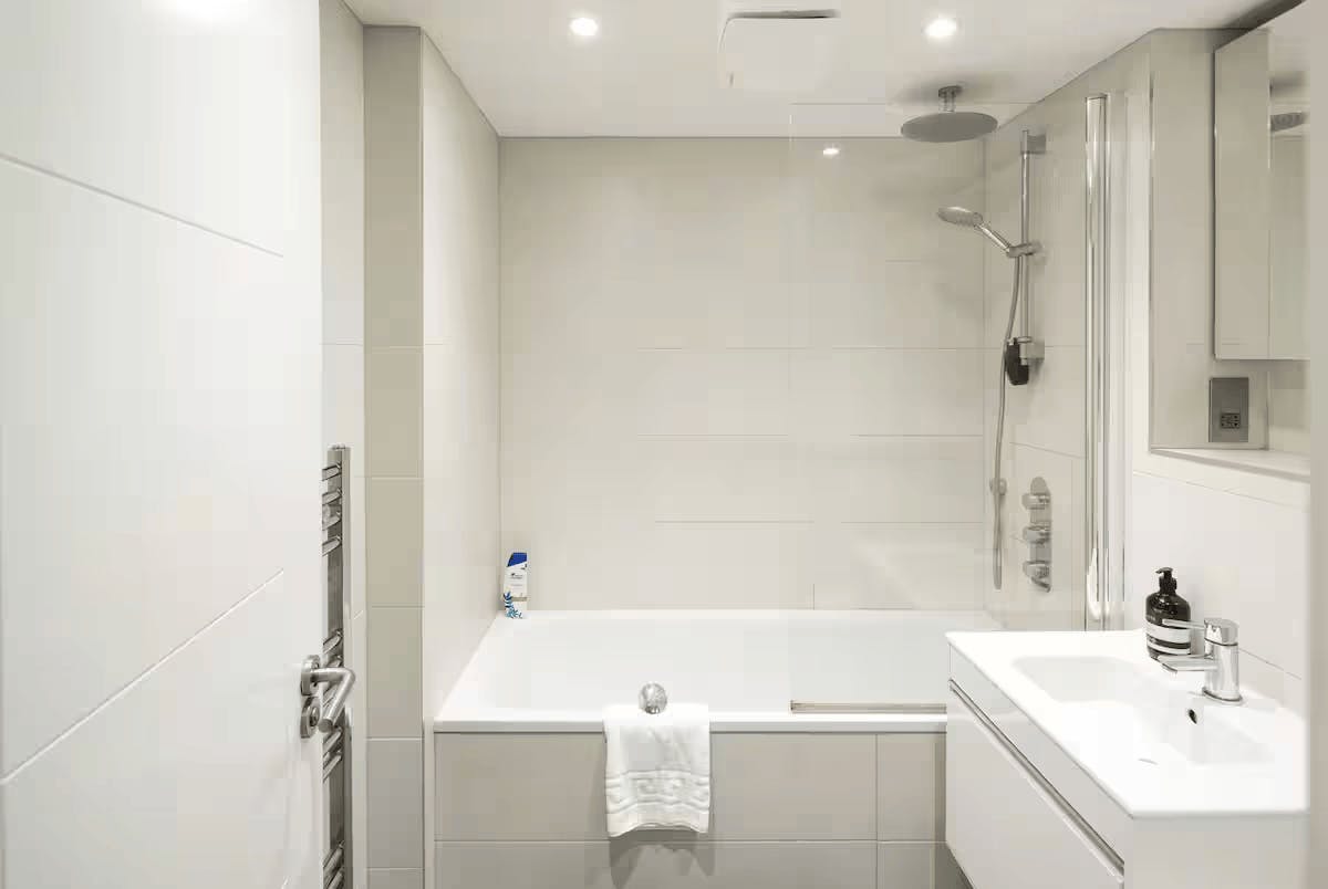 Apartment London, 2 beds — photo 9