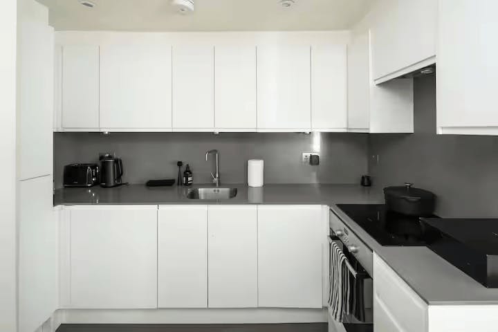 Apartment London, 2 beds — photo 4