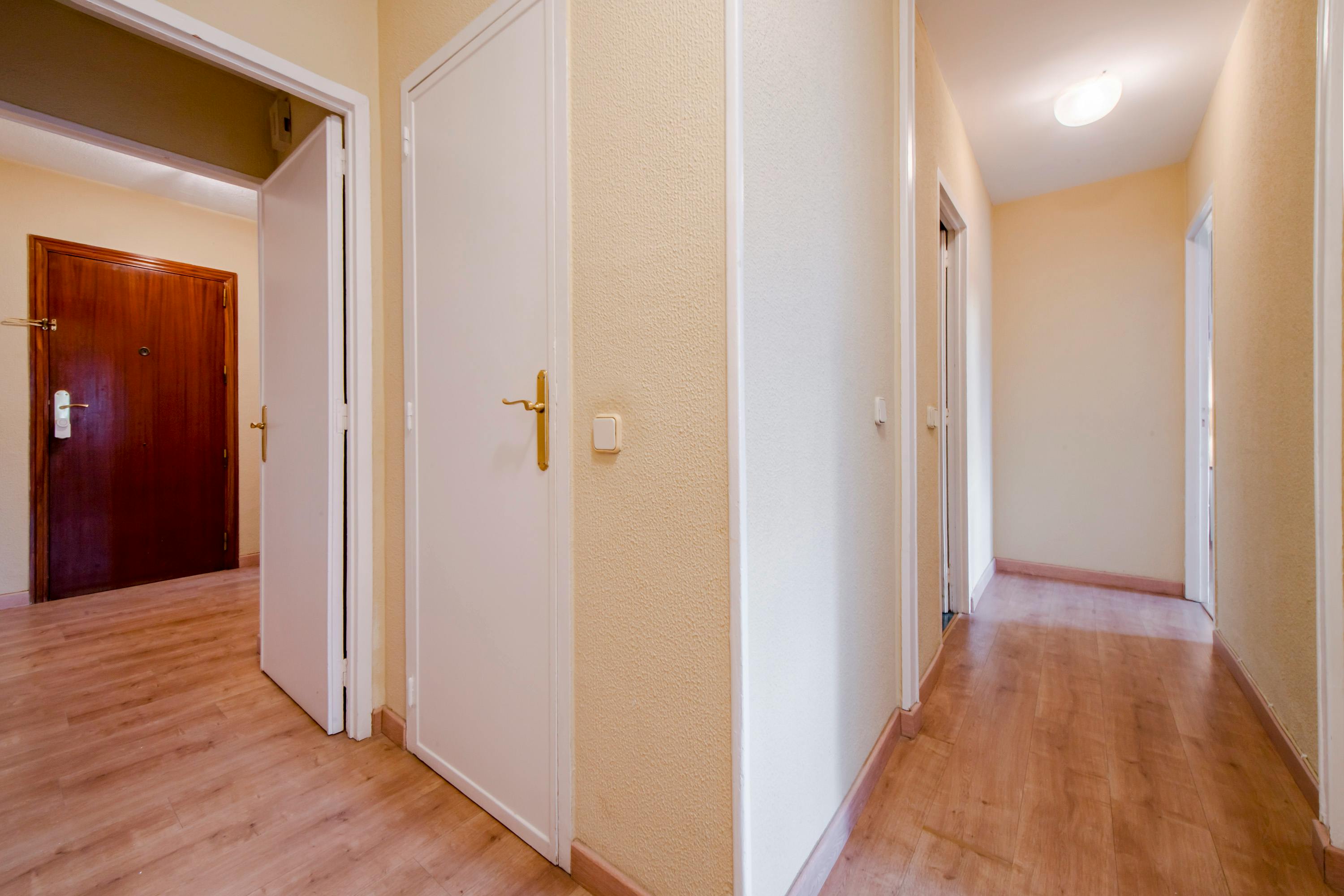 Single room Madrid, 1 bed, 9m² — photo 10
