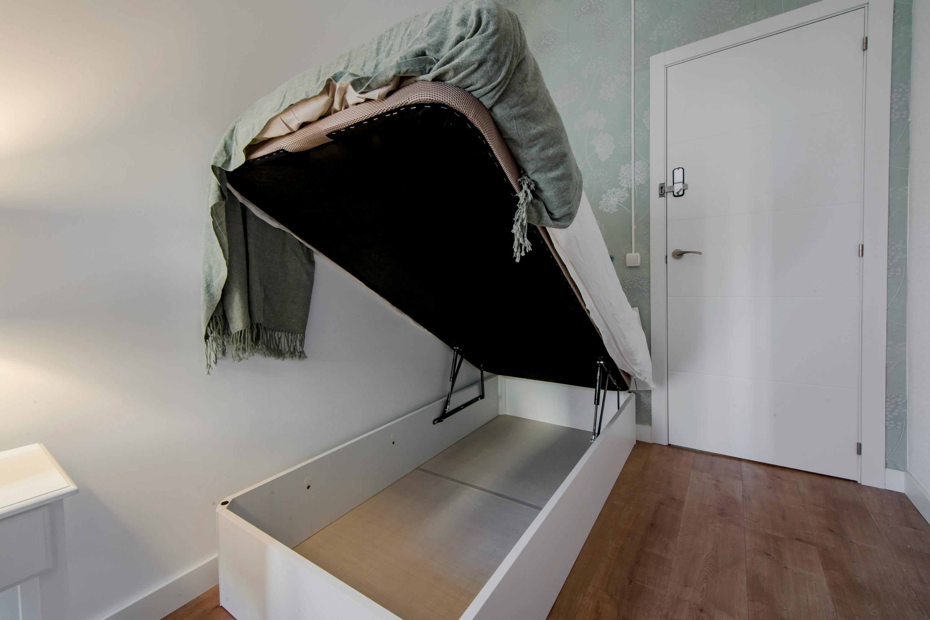 Single room Madrid, 1 bed, 9m² — photo 6