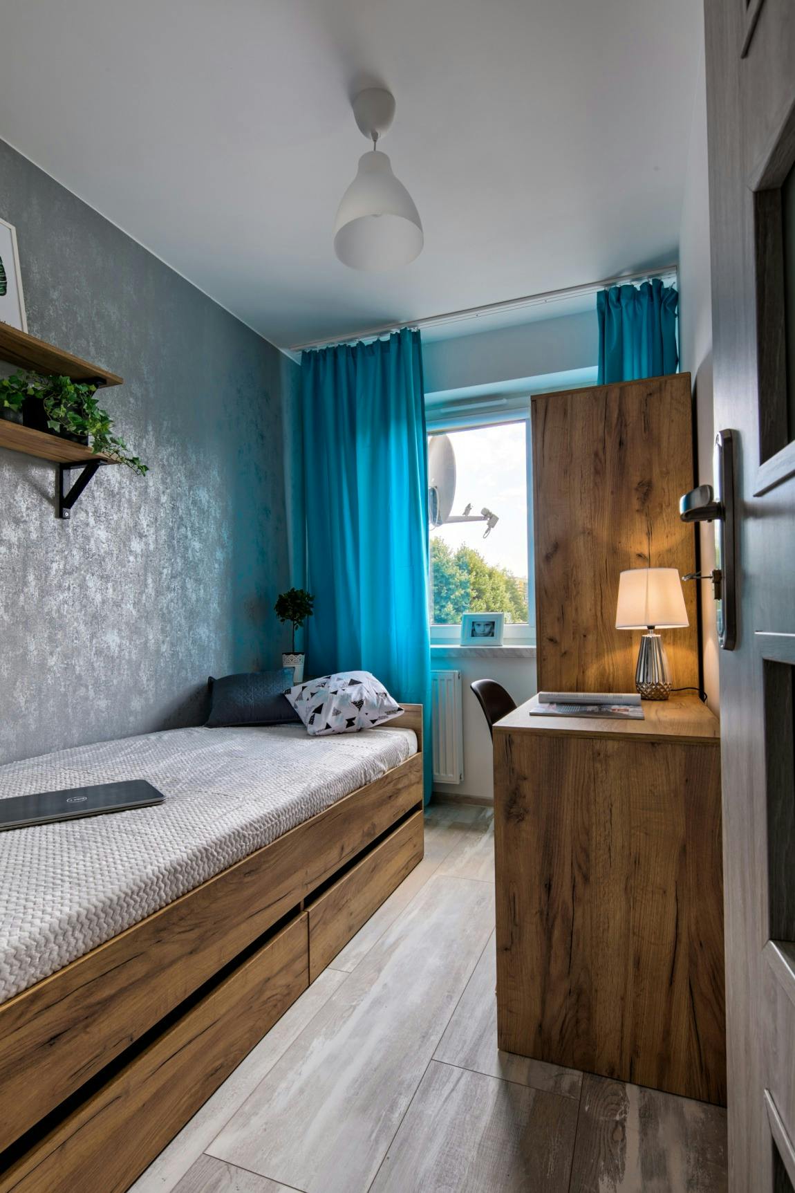 Sardyńska, Warsaw preview