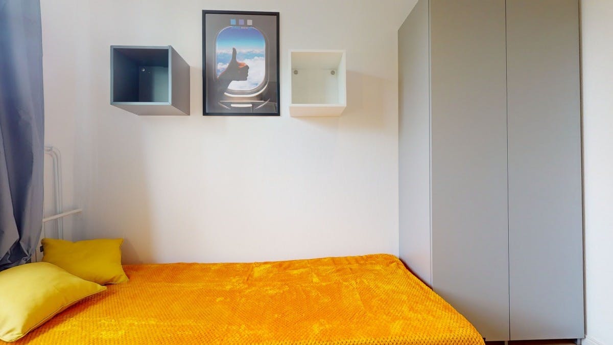 Sardyńska, Warsaw preview