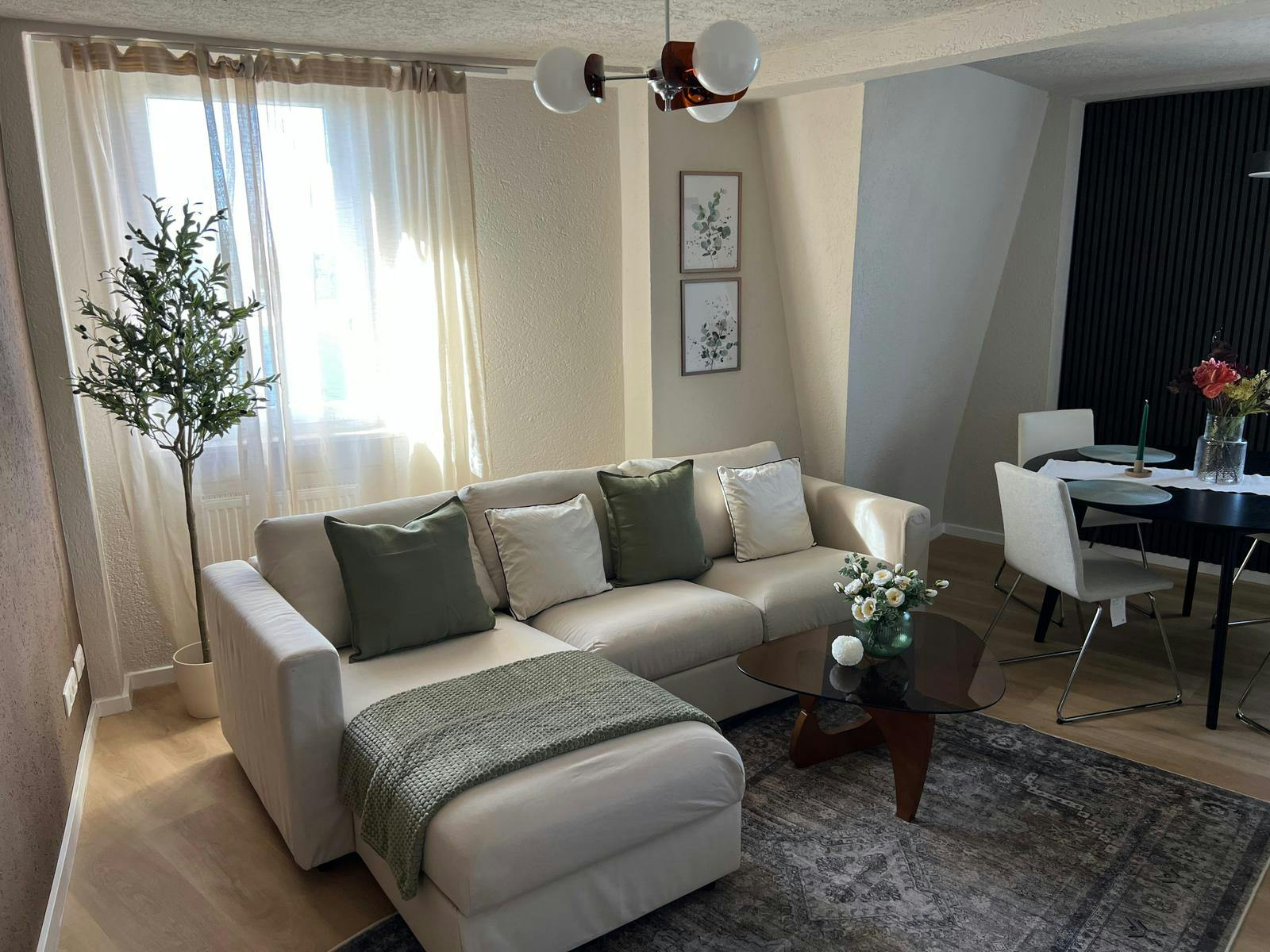 Appartement à louer pour 1 999 €/mois à Offenbach, Waldstraße