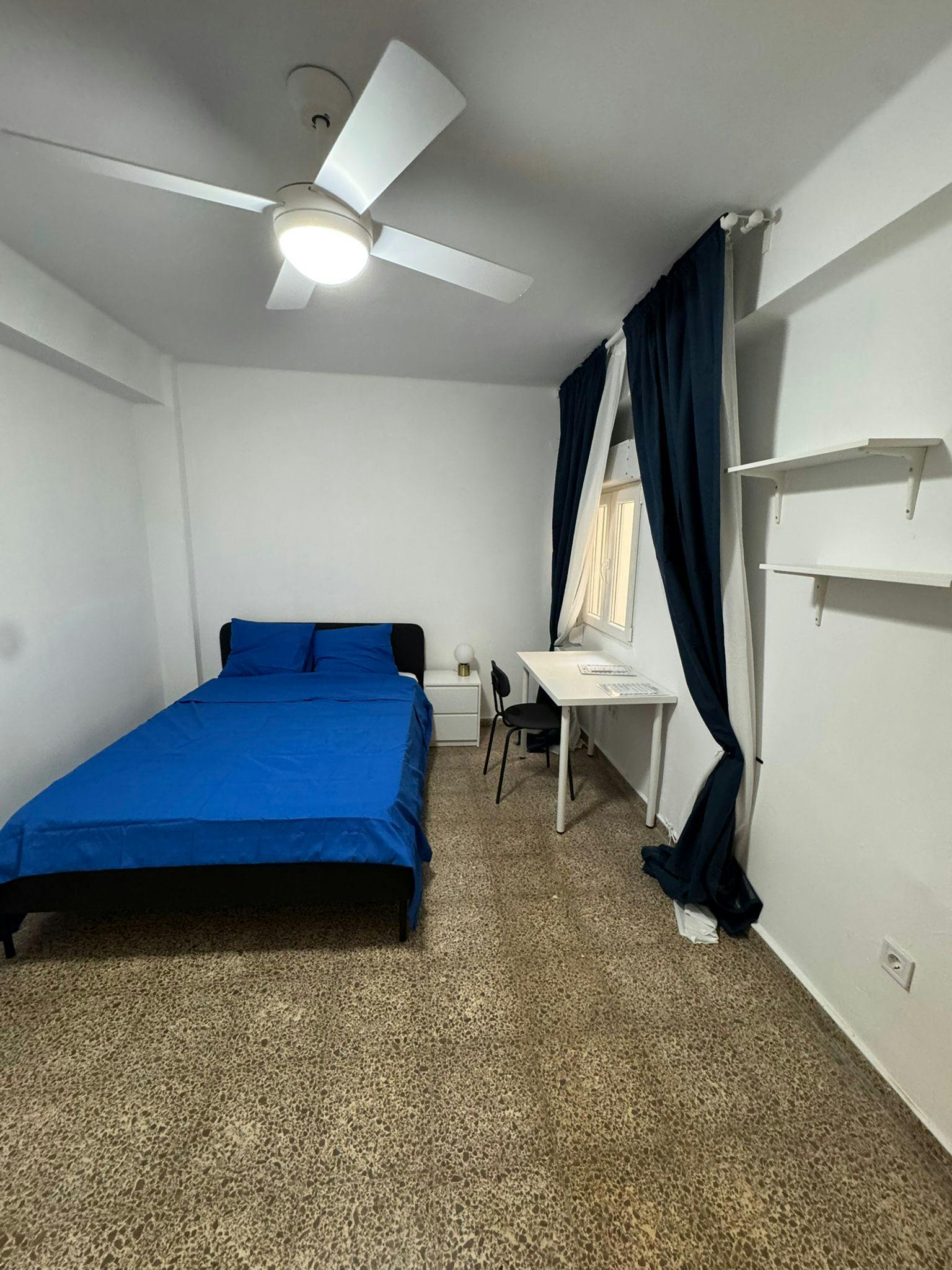 Single room Xirivella, 1 bed, 6m² — photo 6