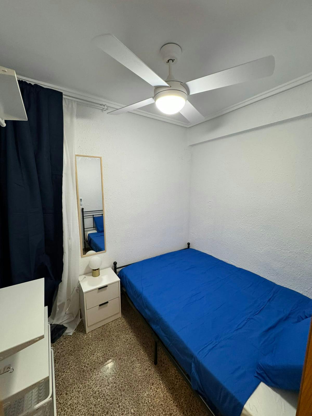 Single room Xirivella, 1 bed, 5m² — photo 3