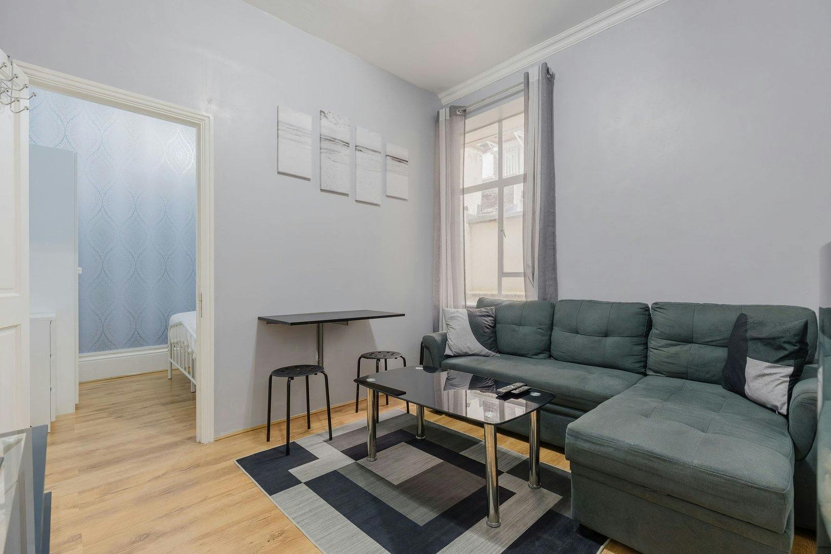 Квартира за оренду для 2 570 GBP на місяць у London, Westbourne Terrace