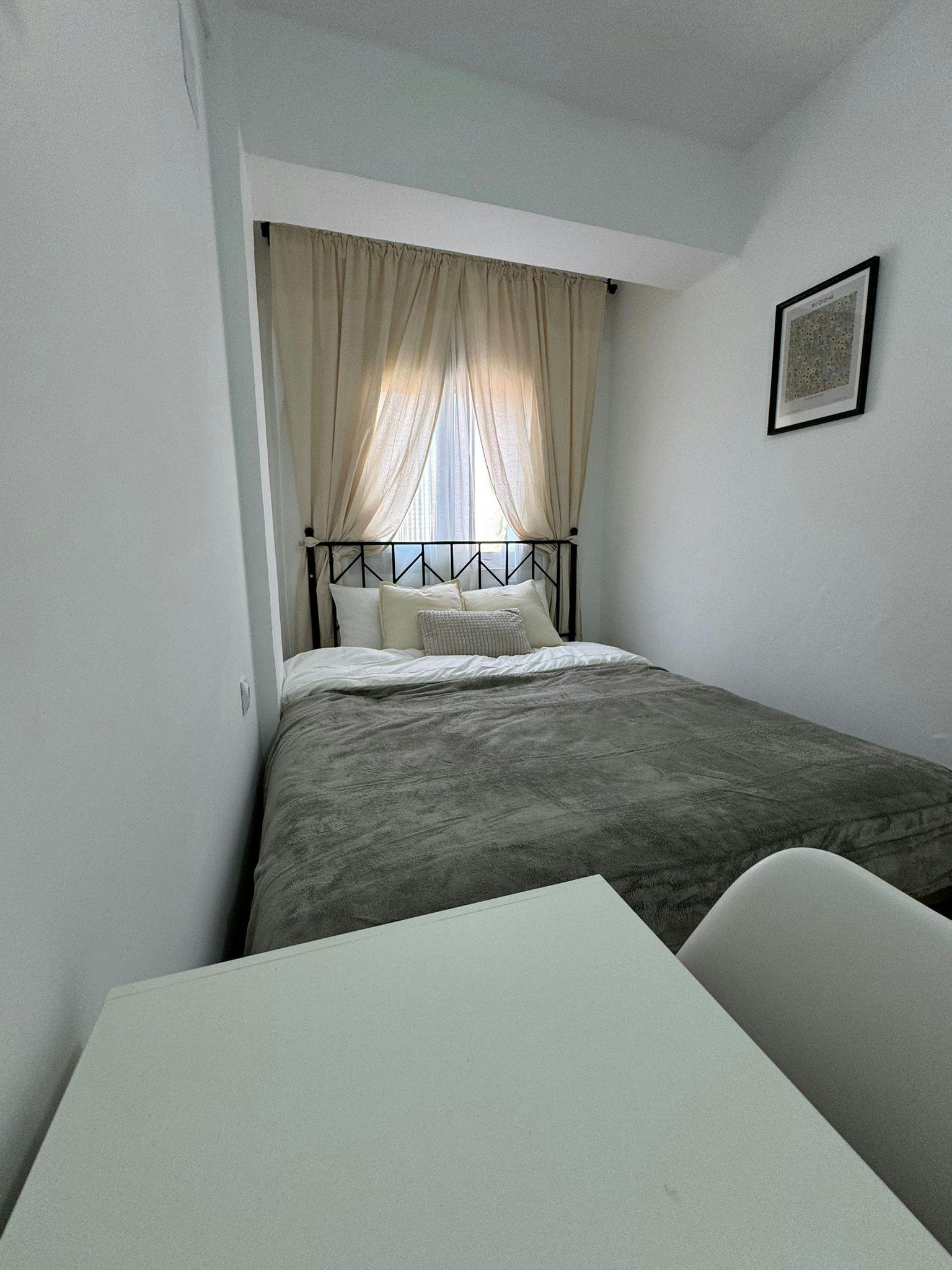 Single room Burjassot, 1 bed, 4m² — photo 2