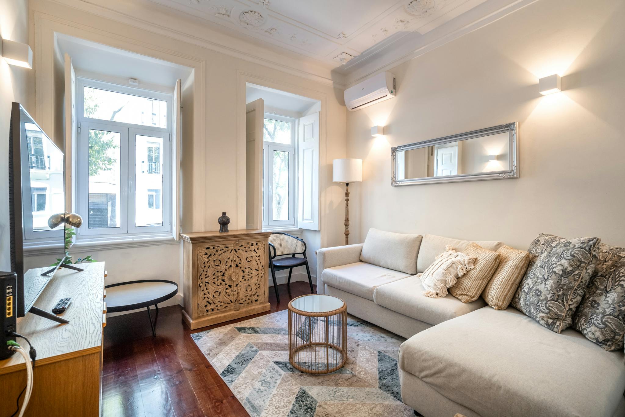 Apartment for rent for €2,269 per month in Lisbon, Rua Filipe Folque