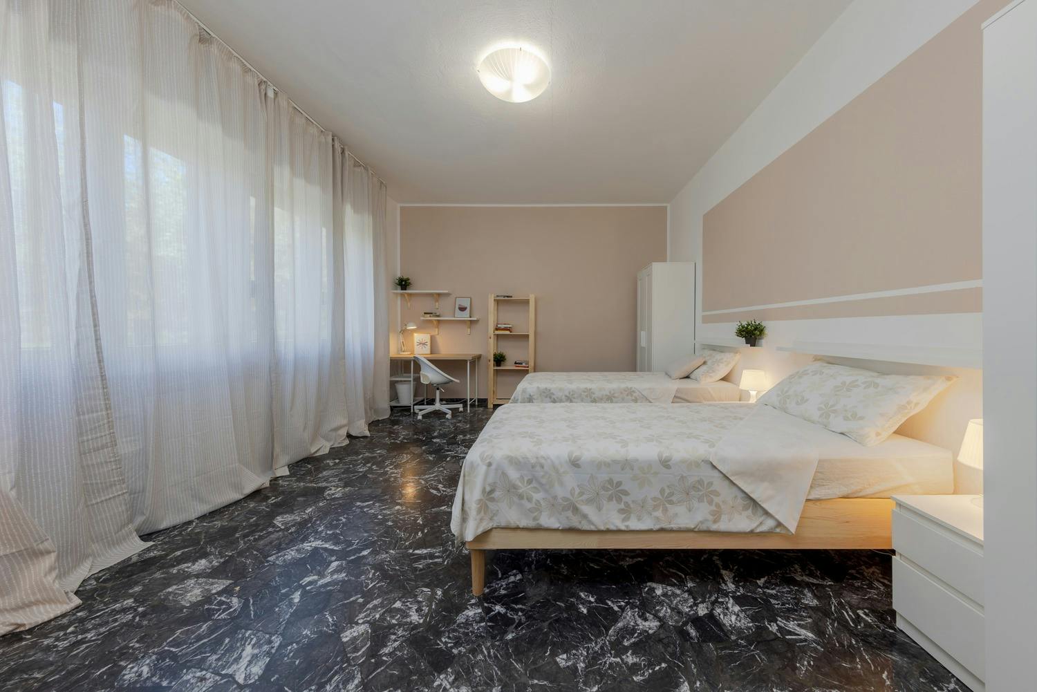 Double room Padova, 1 bed, 20m² — photo 8