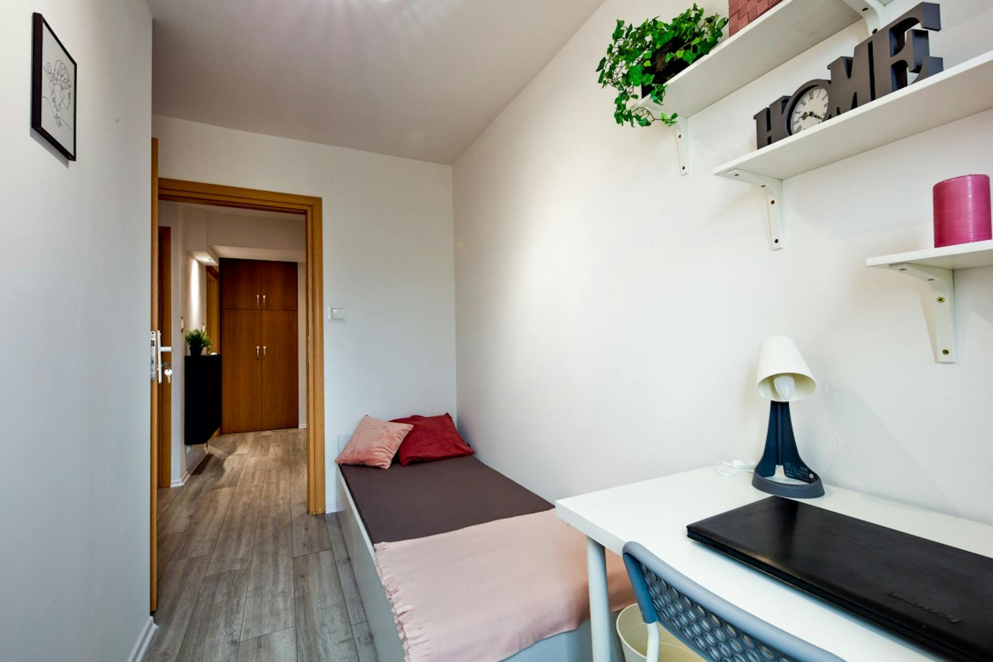 Sonaty, Warsaw preview