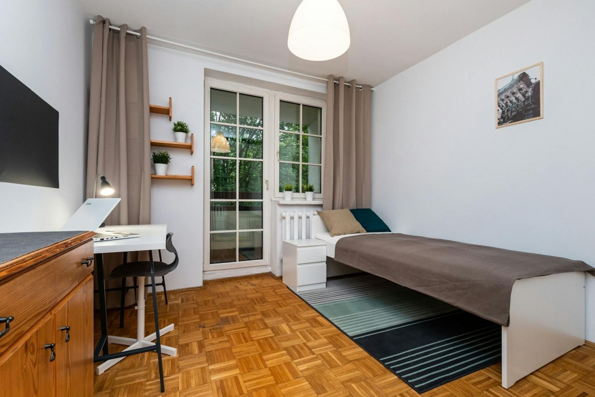 Stefana Okrzei, Warsaw preview