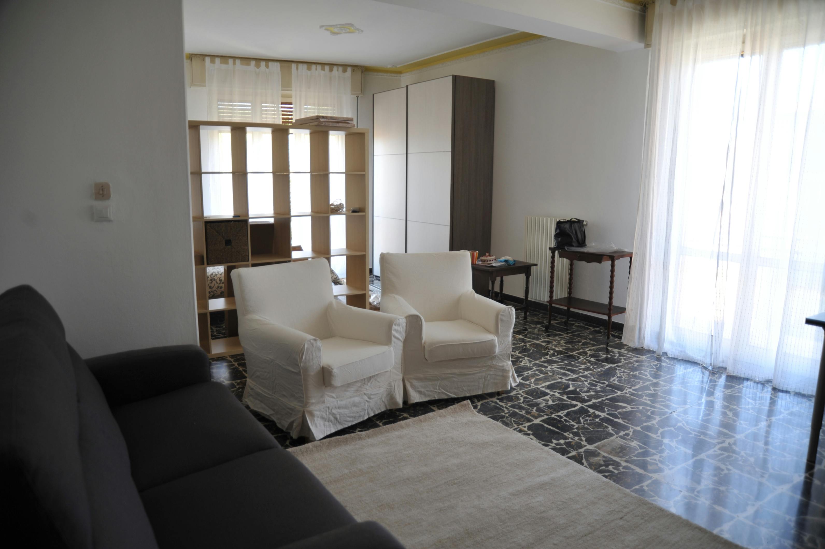 Appartement te huur voor € 500 per maand in Pisa, Via Giuseppe Montanelli