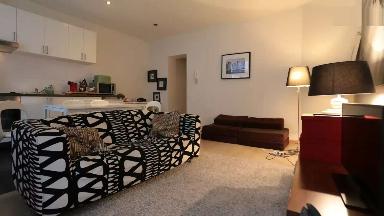 1-Bedroom Apartment in Rue aux Fleurs, Brussels (1663788) ROOM 1