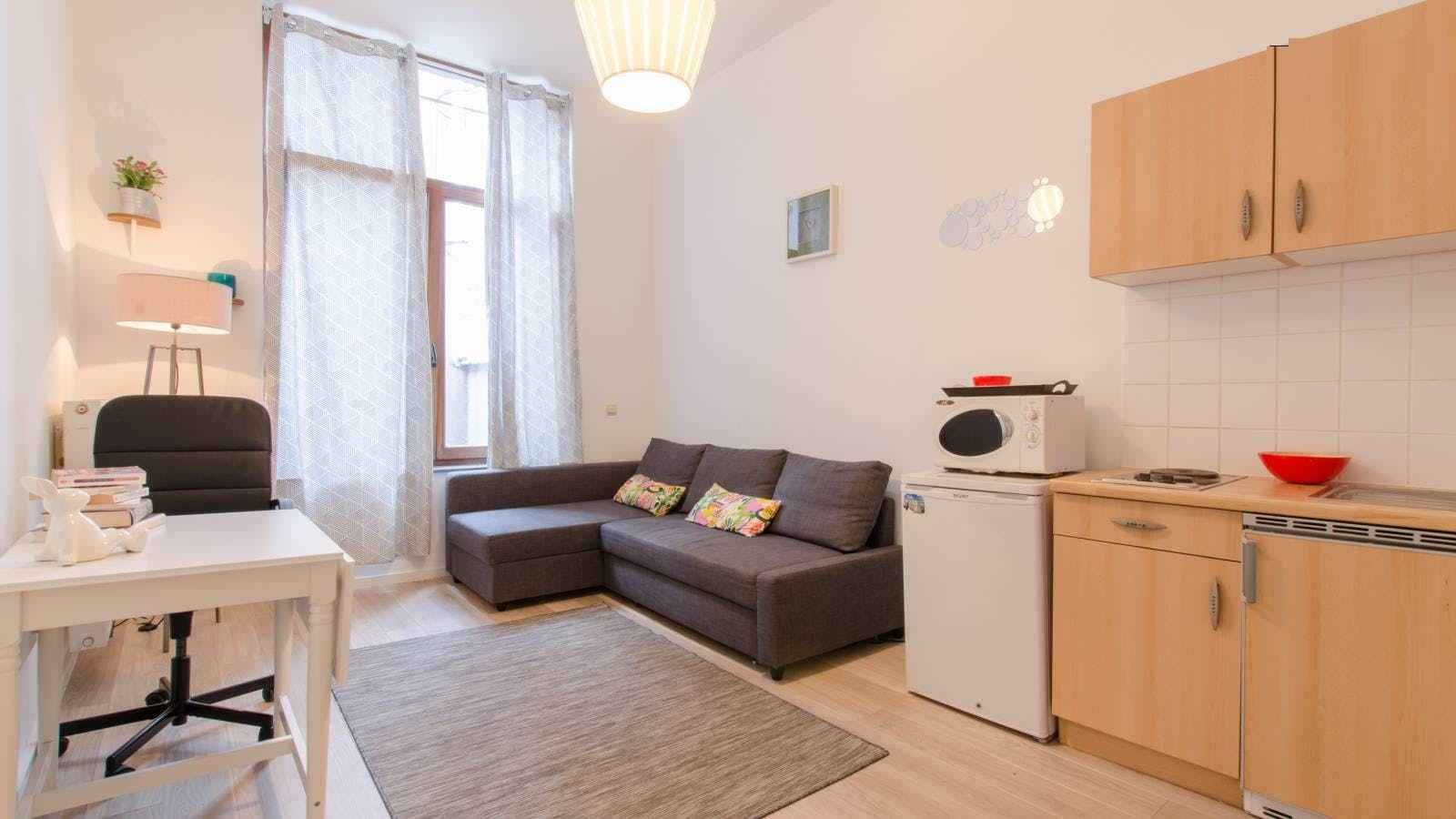 Studio for rent for €815 per month in Brussels, Rue de Malines