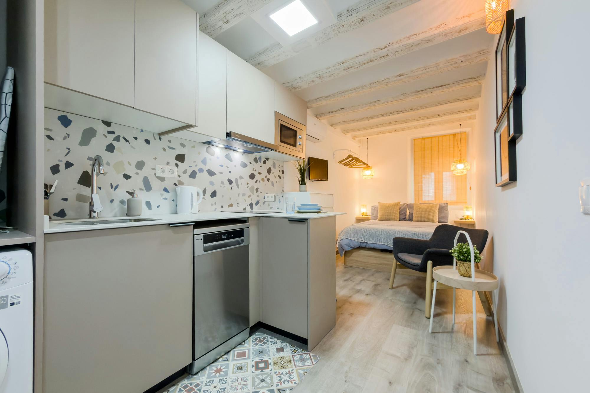 Studio for rent for €1,187 per month in Barcelona, Carrer d'En Robador