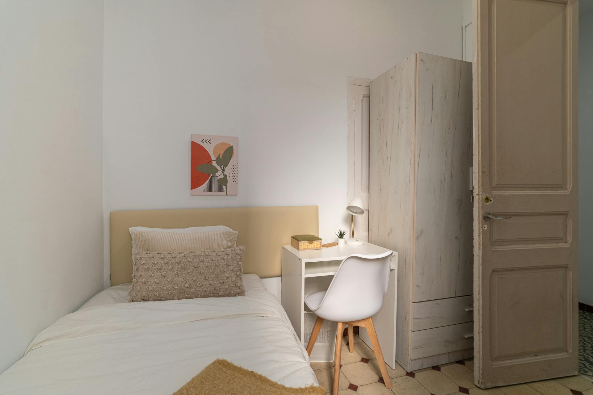 Carrer de Calàbria, Barcelona preview