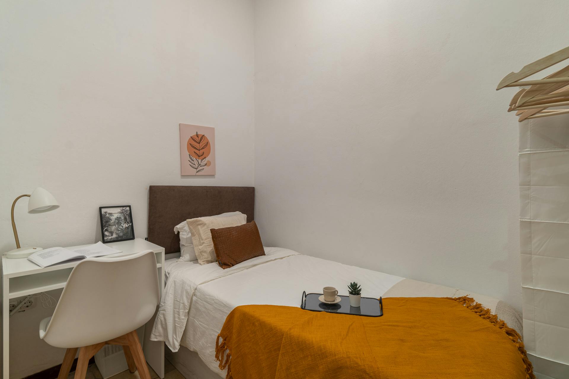 Carrer de Calàbria, Barcelona preview