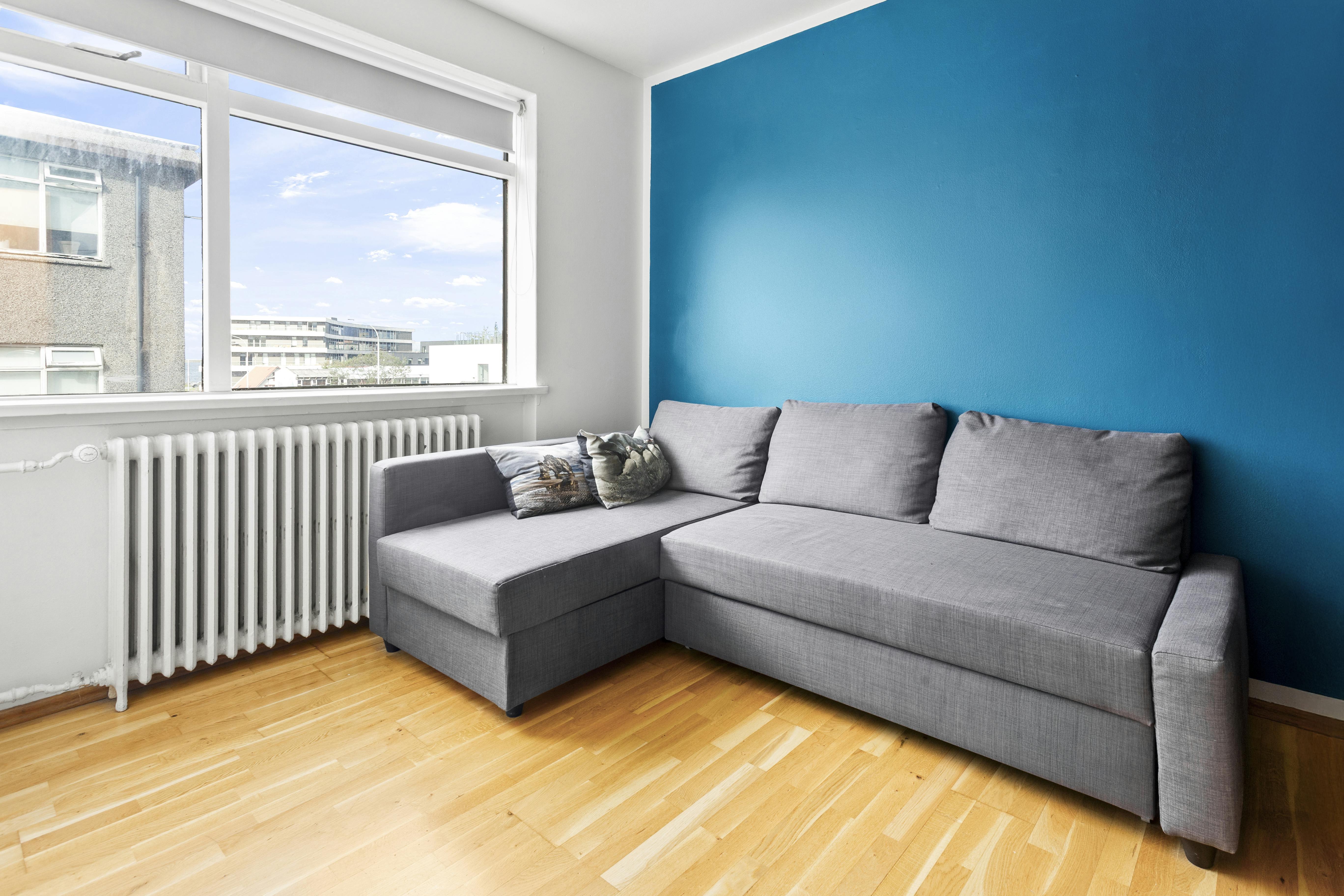 Chambre privée à louer pour 876 €/mois à Reykjavík, Hringbraut