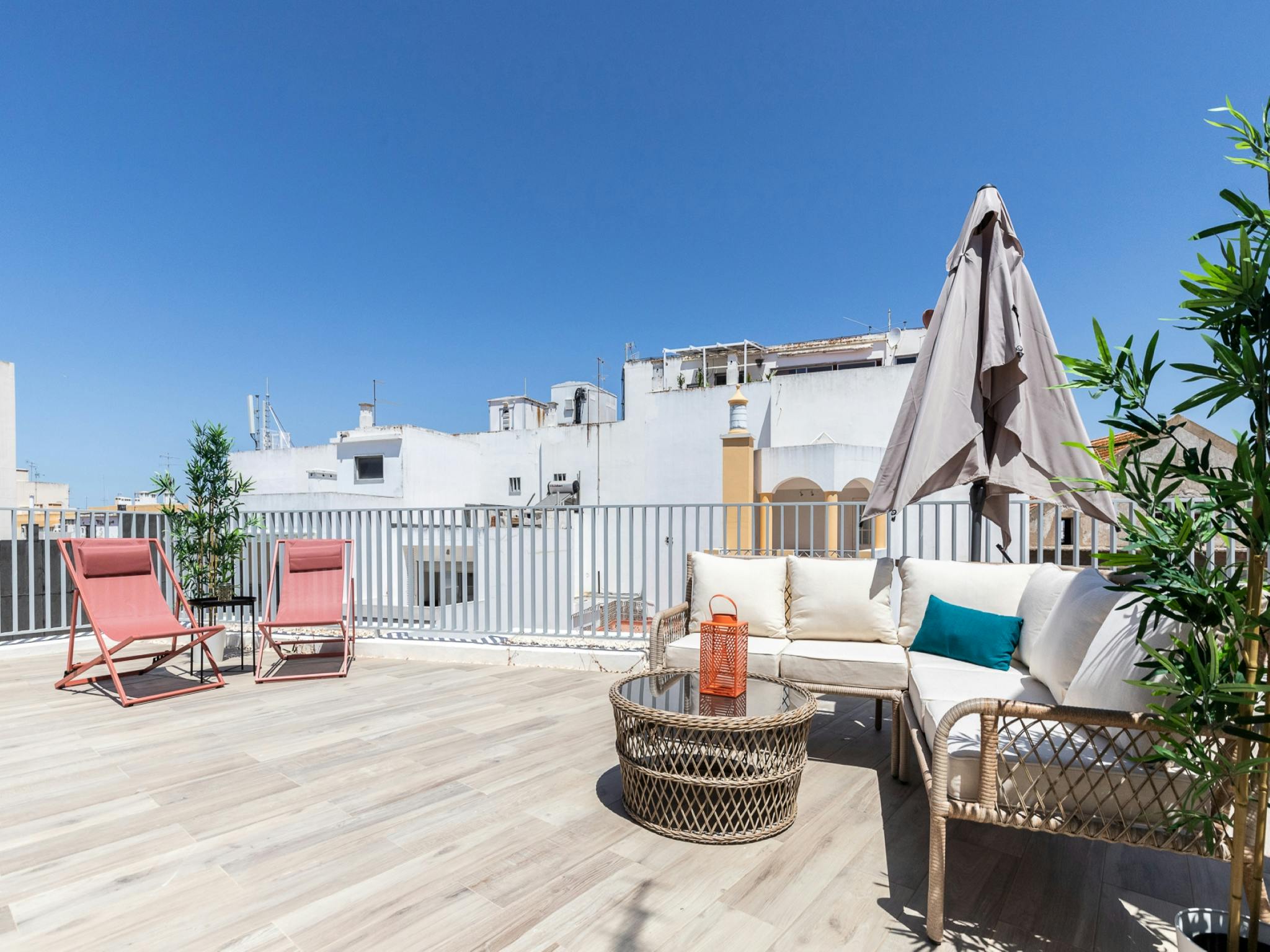 Appartement te huur voor € 2.000 per maand in Portimão, Rua da Hortinha