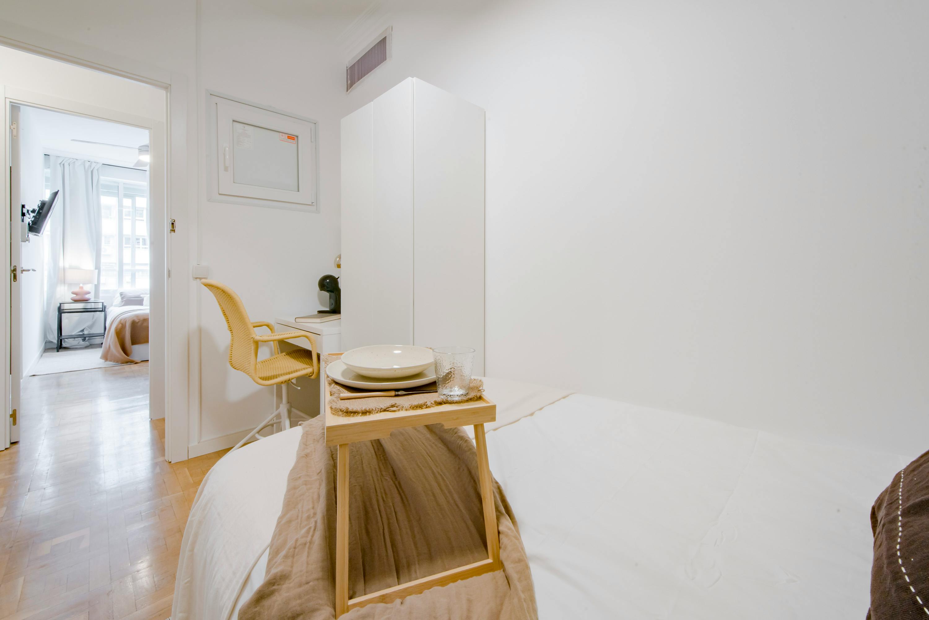 Single room Madrid, 1 bed, 9m² — photo 4