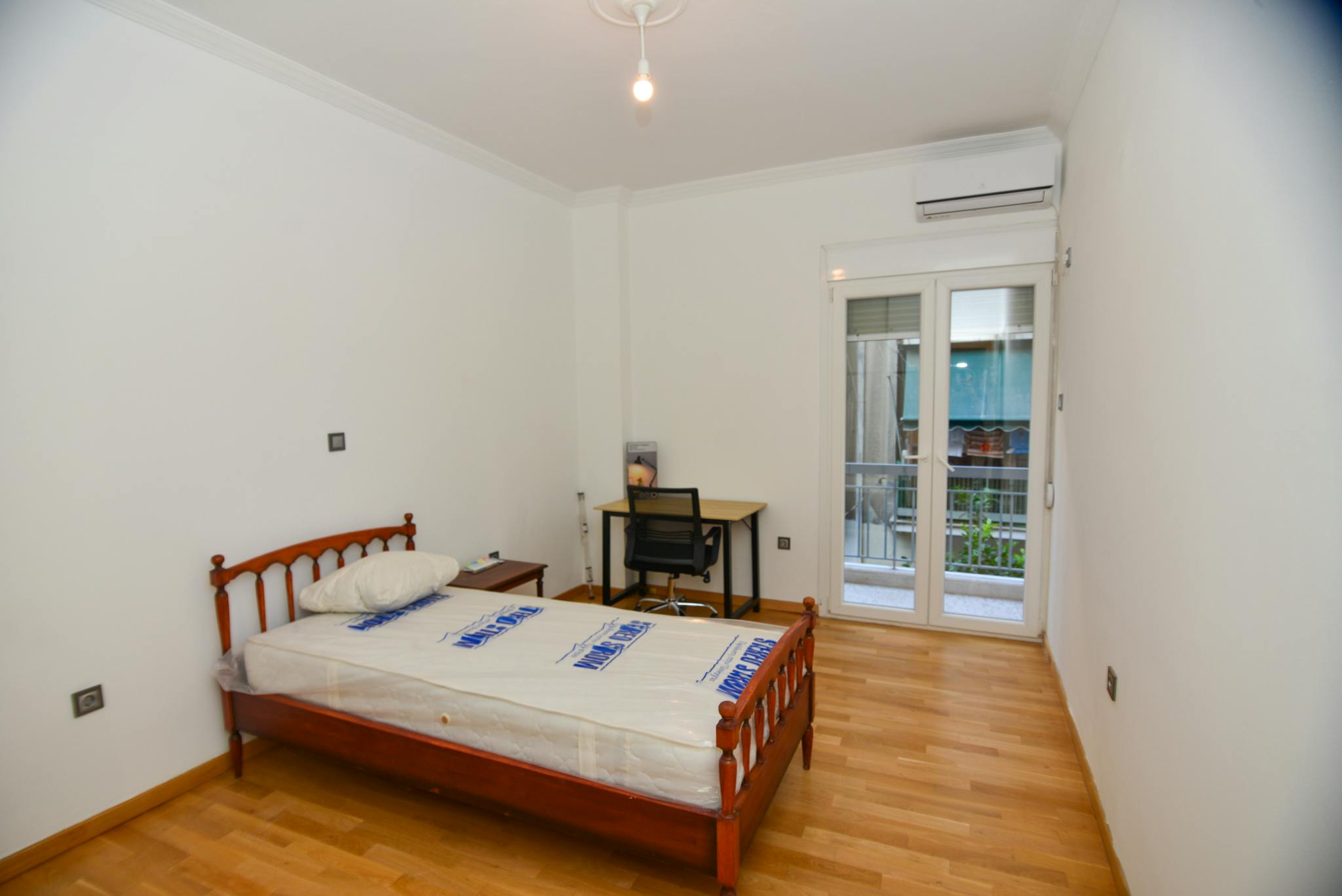 Parrasiou, Athens preview