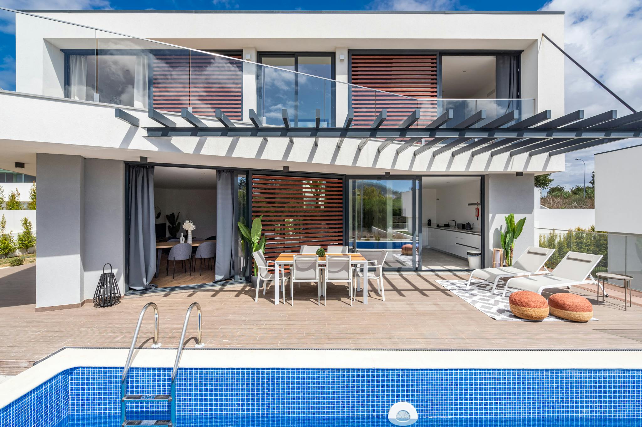 Huis te huur voor € 2.000 per maand in Sintra, Rua dos Zambujeiros