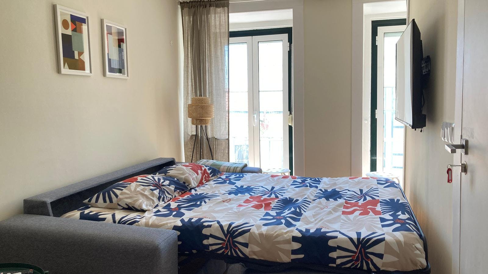 Studio for rent for €1,300 per month in Lisbon, Rua dos Remédios