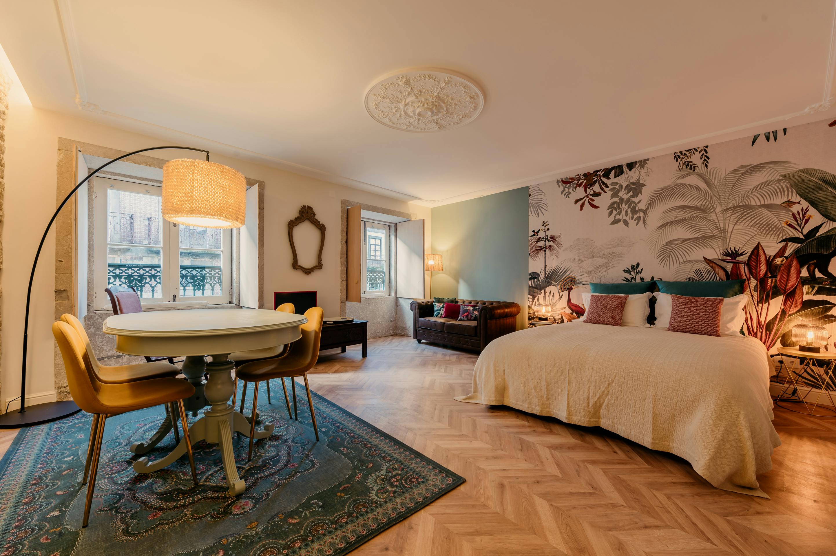 Studio te huur voor € 2.000 per maand in Porto, Rua da Picaria