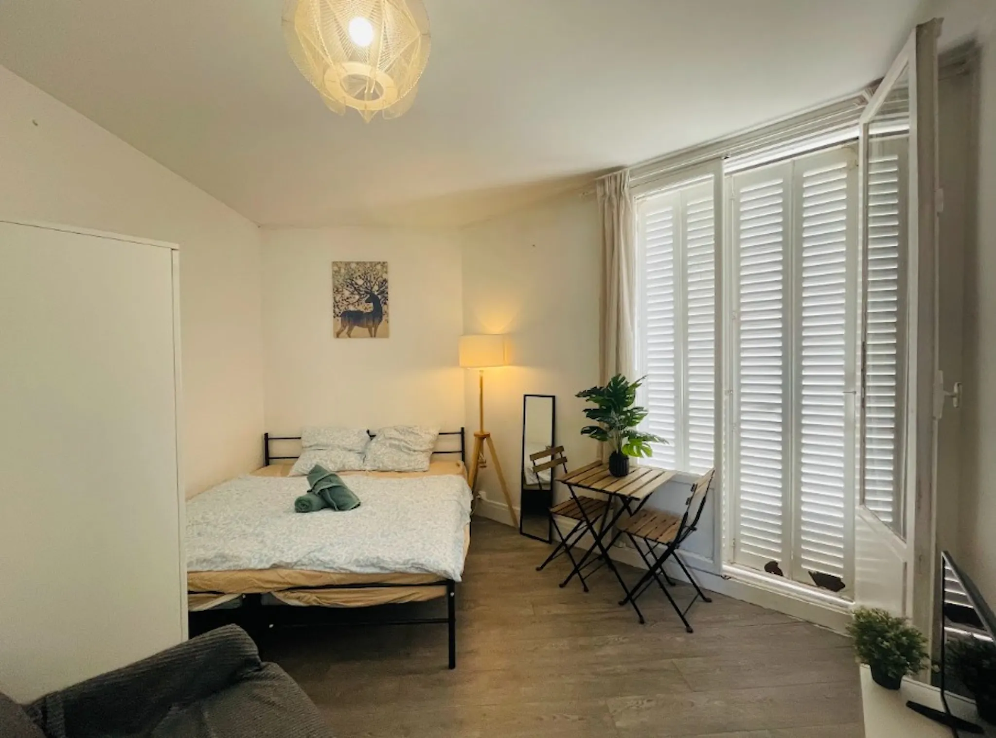Rue Louis Ulbach, Courbevoie preview