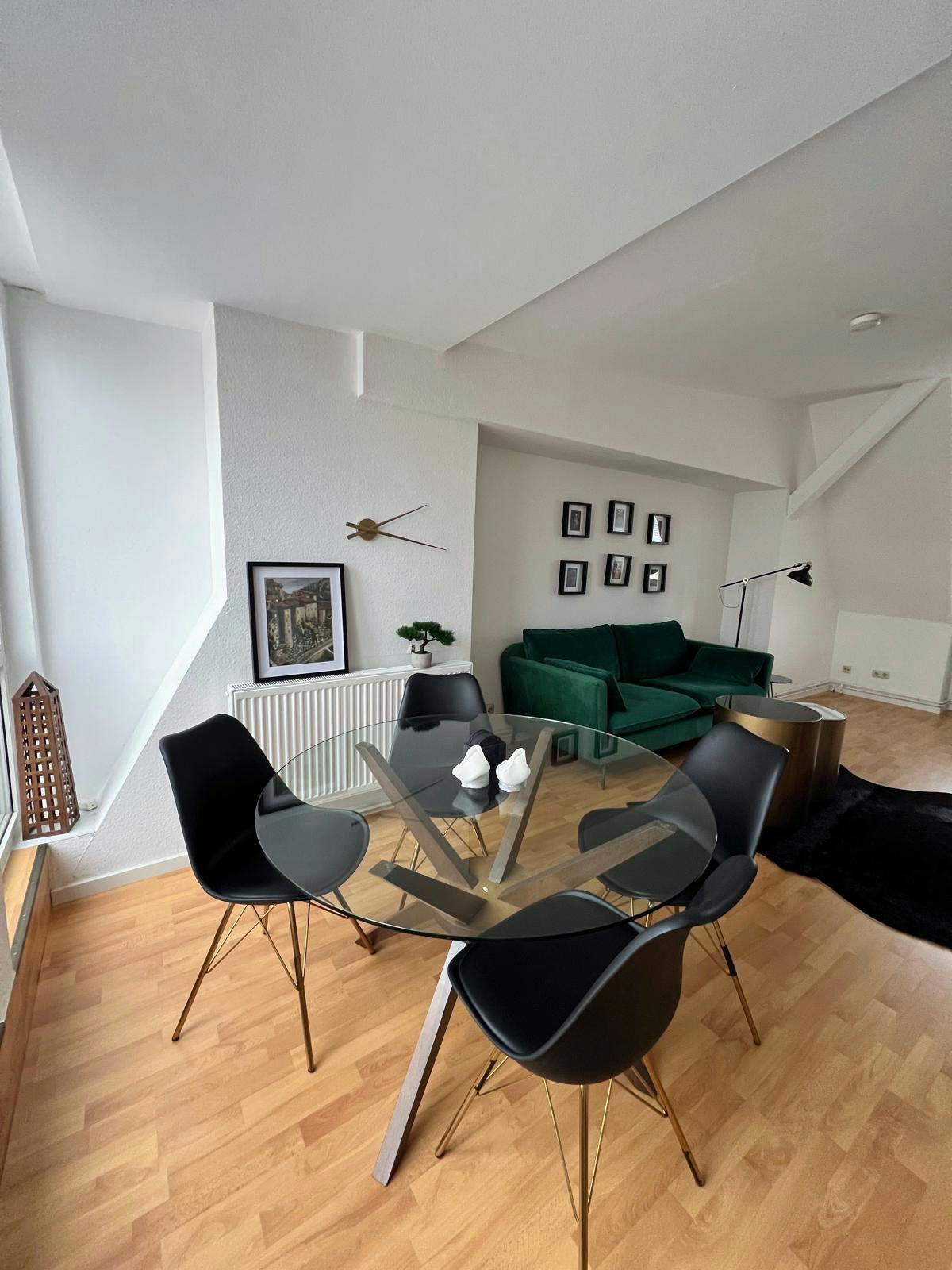 Kaiser-Friedrich-Straße, Berlin preview