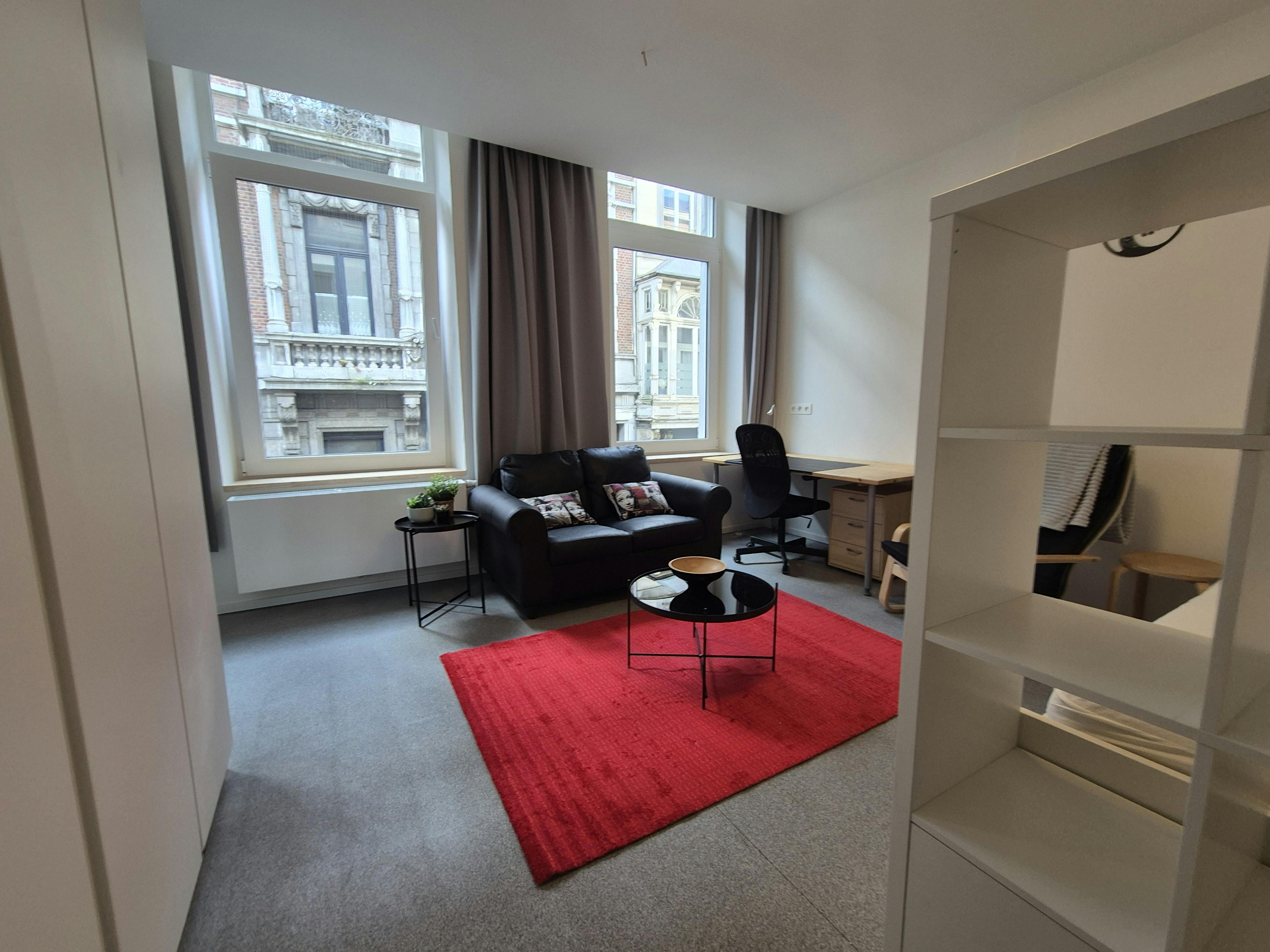 Studio te huur voor € 850 per maand in Liège, Rue Darchis