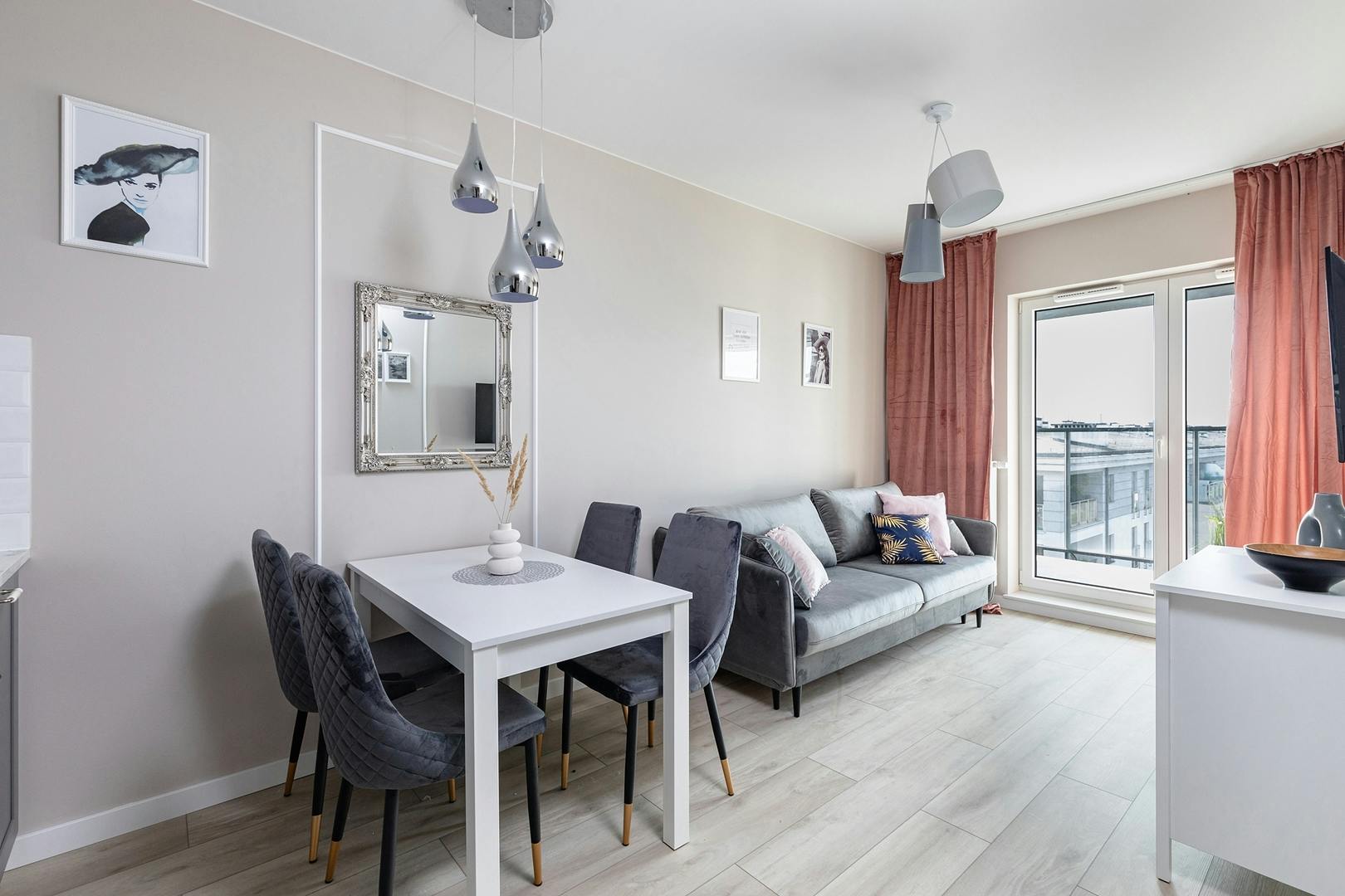 Lägenhet att hyra för 5 000 PLN i månaden i Warsaw, Przy Forcie