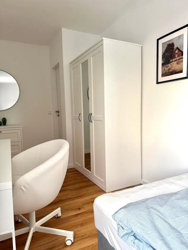 Private room in Rather Straße, Düsseldorf (1664353) room image 2