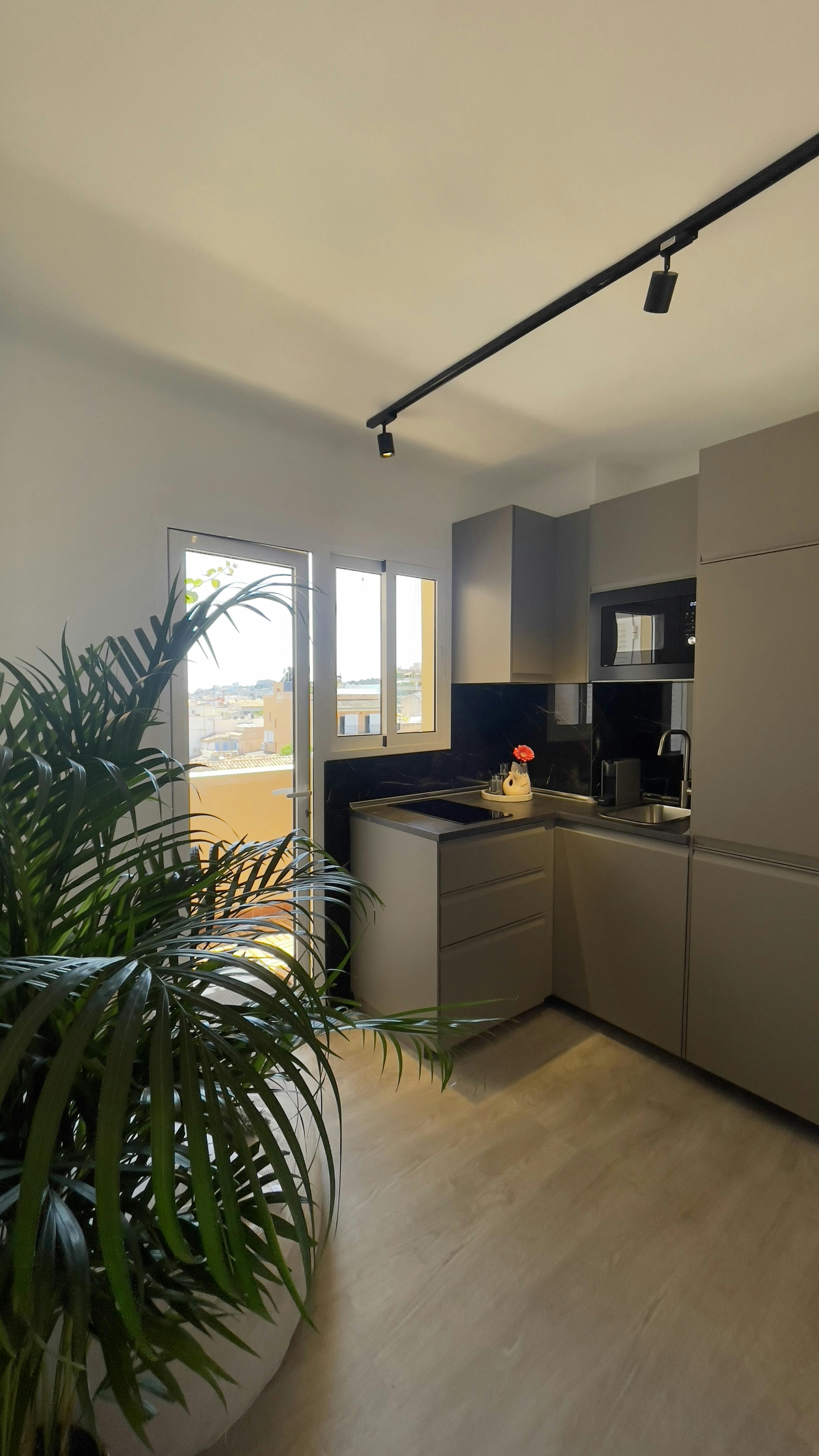 Apartment for rent for €1,300 per month in Palma, Carrer de Caro