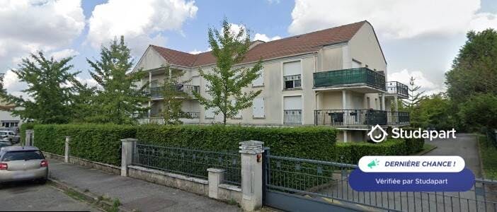 Wohnung zu mieten für 900 € pro Monat in Coignières, Rue de la Pommeraie
