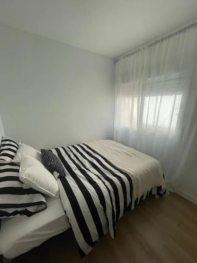 Private room in Carrer d'Alcanyís, Valencia (1664510) room image 1