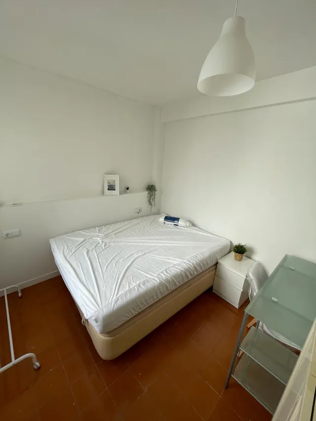 Private room in Carrer d'Agustí Sales, Valencia (1664522) room image 1