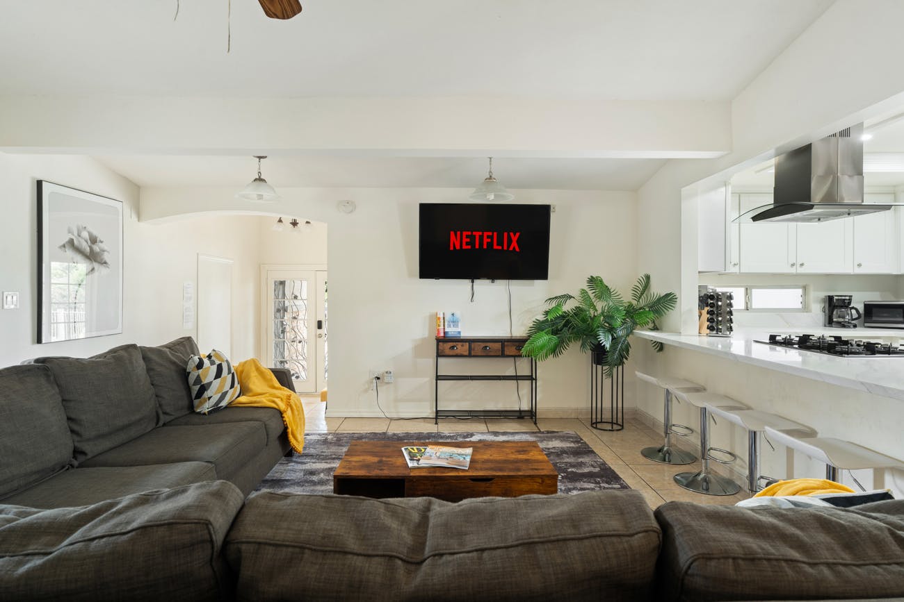 Huis te huur voor $6,000 per maand in Escondido, Elmwood Drive