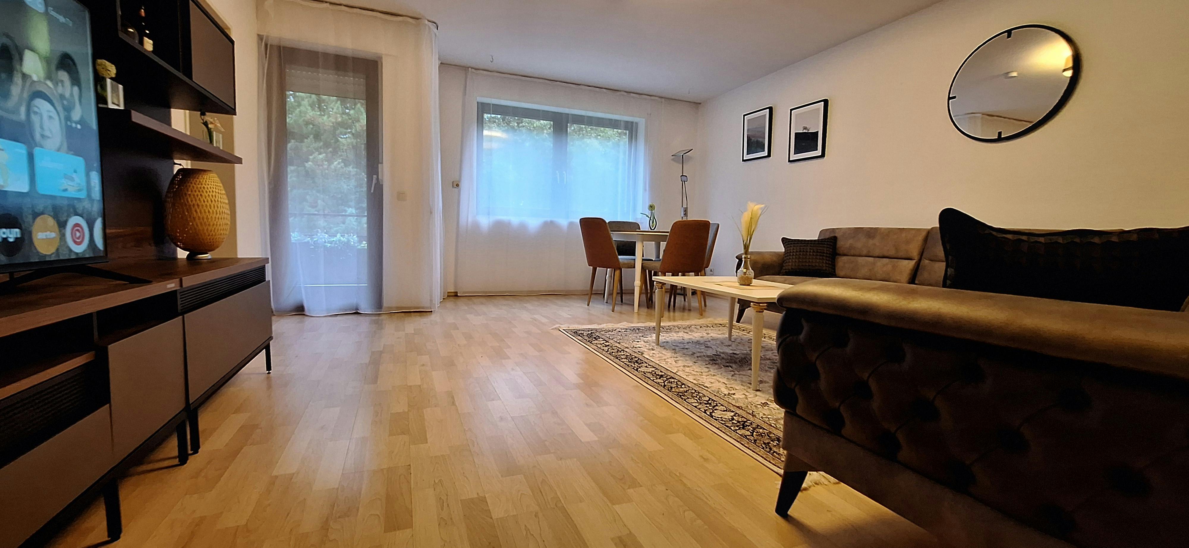 Apartment for rent for €1,941 per month in Herzogenrath, Ackerstraße