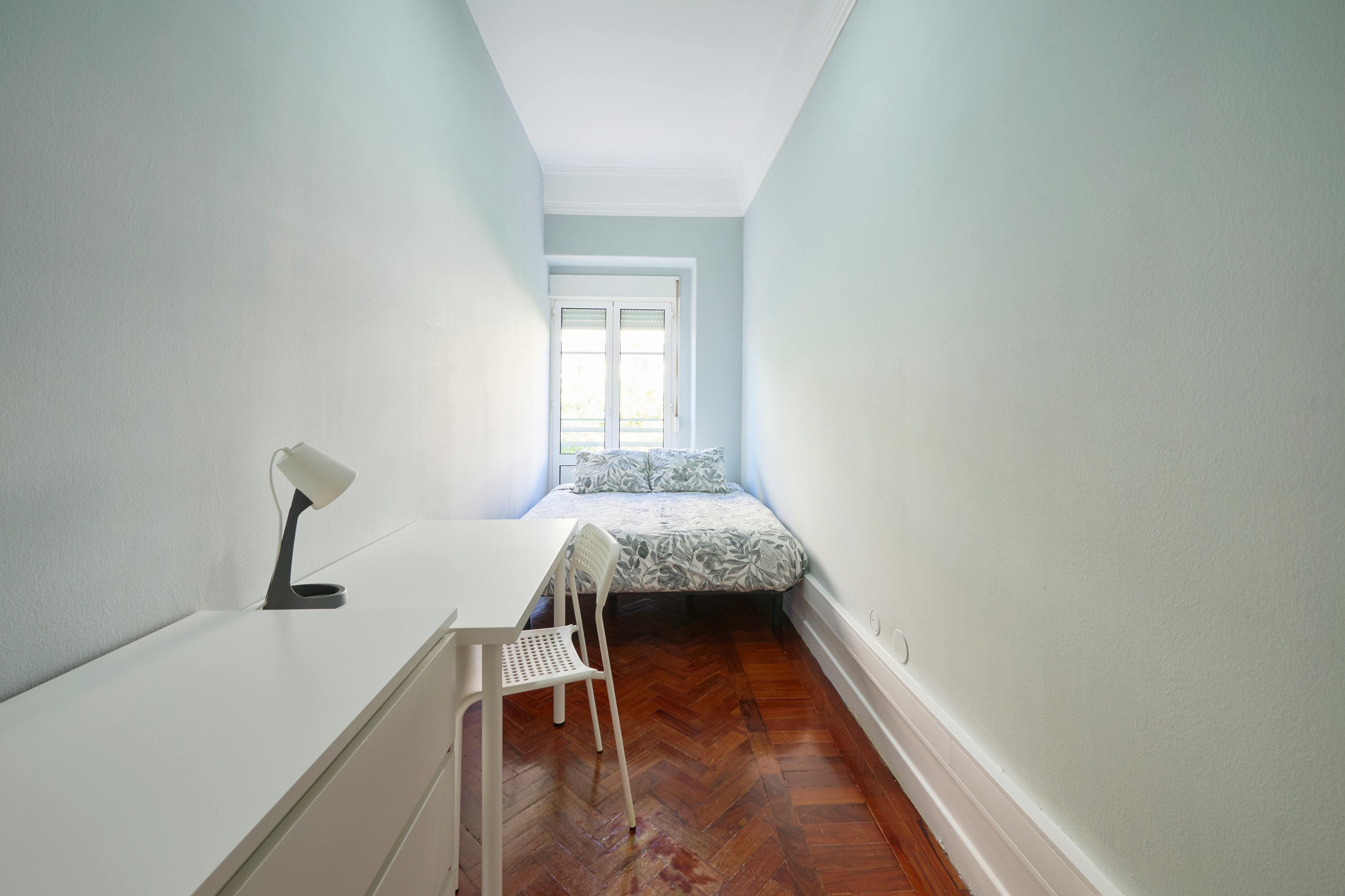 Avenida Elias Garcia, Lisbon preview