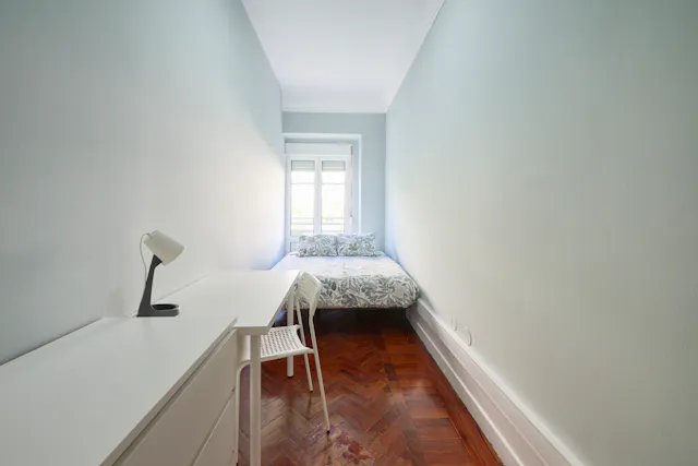 Private room in Avenida Elias Garcia, Lisbon (1664576) room image 1