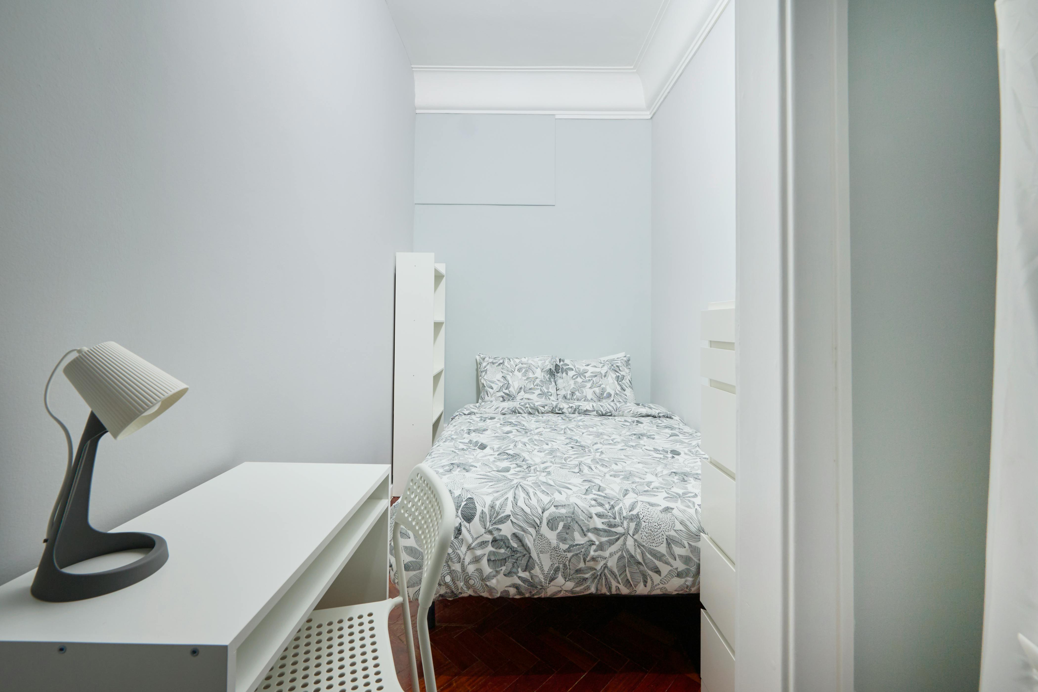 Avenida Elias Garcia, Lisbon preview