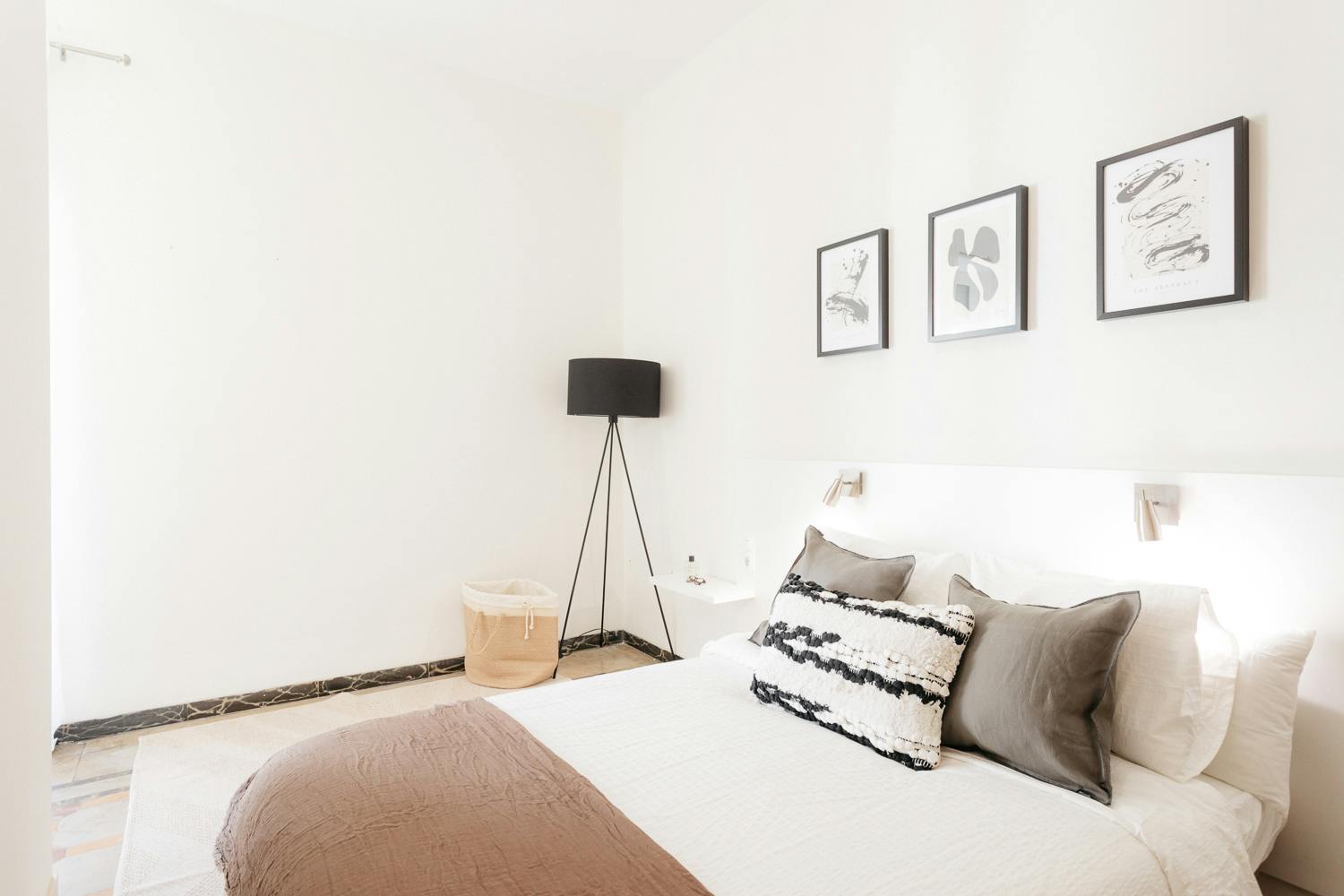 Carrer d'Hernán Cortés, Valencia Valencia