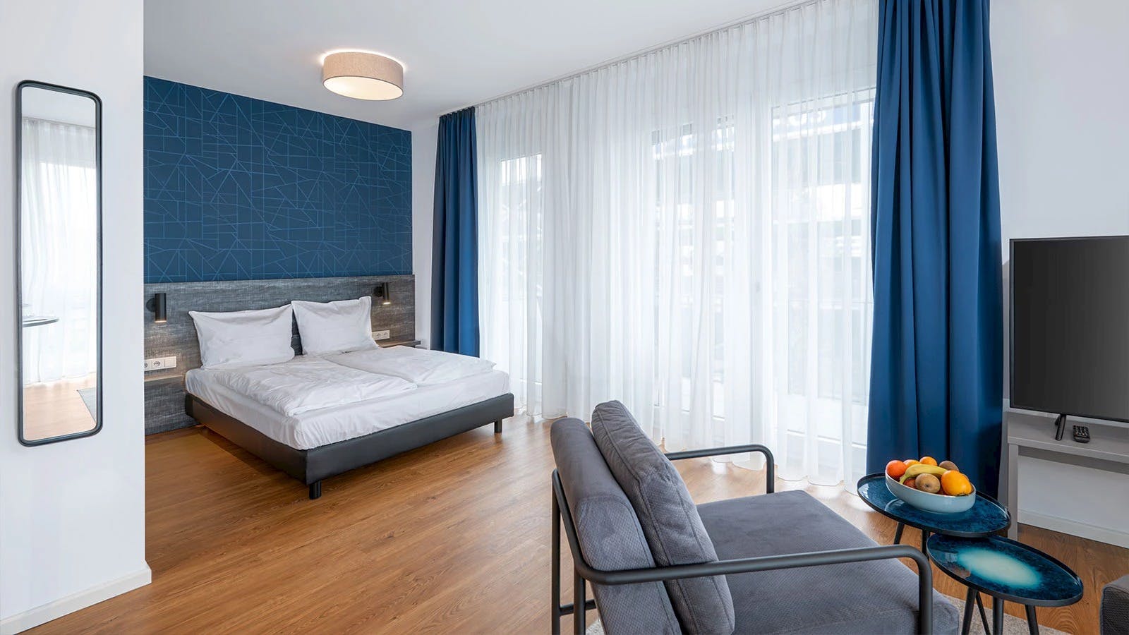 Apartment for rent for €1,730 per month in Bad Homburg vor der Höhe, Ferdinandstraße